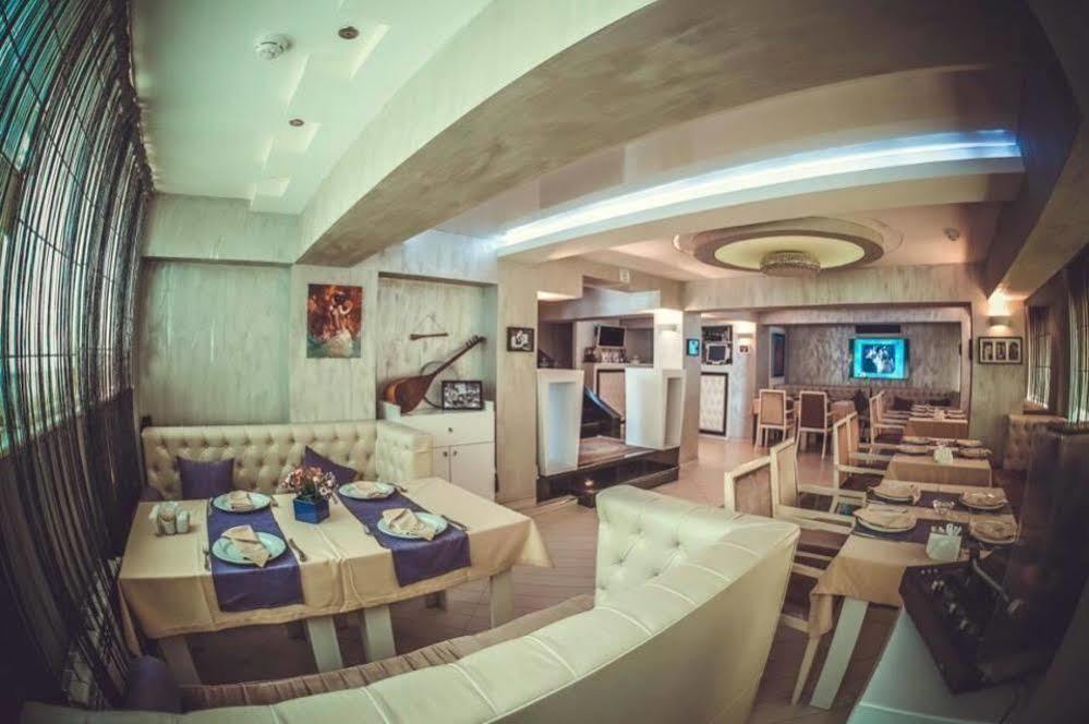 Maestro Hotel Baku Exterior photo